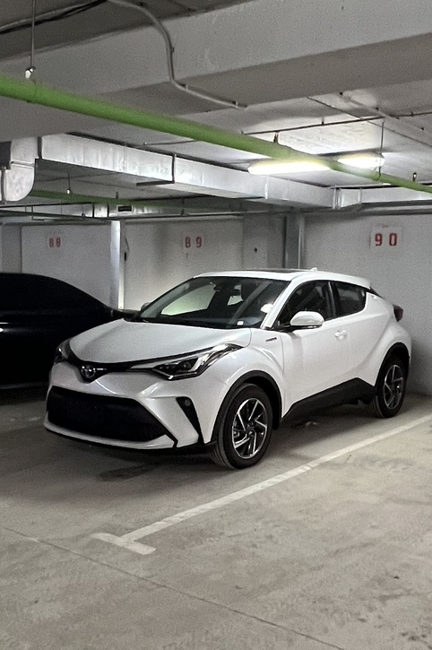 Toyota C-HR 2.0 HYBRID